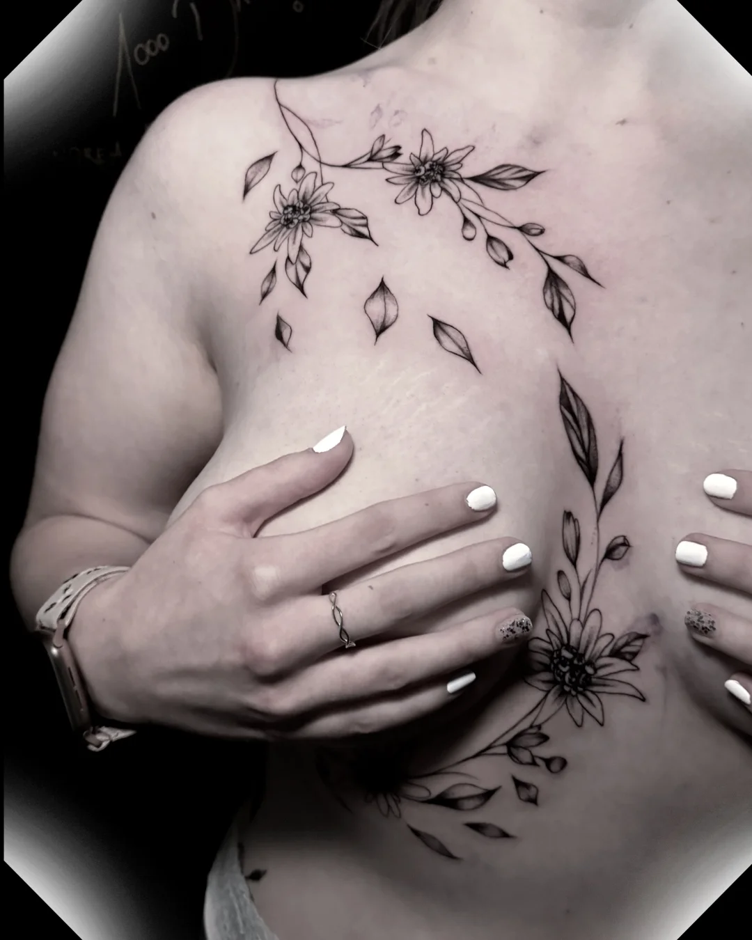 sexy — Fineline Tattoo Bern — Berkunst Tattoo Utzenstorf