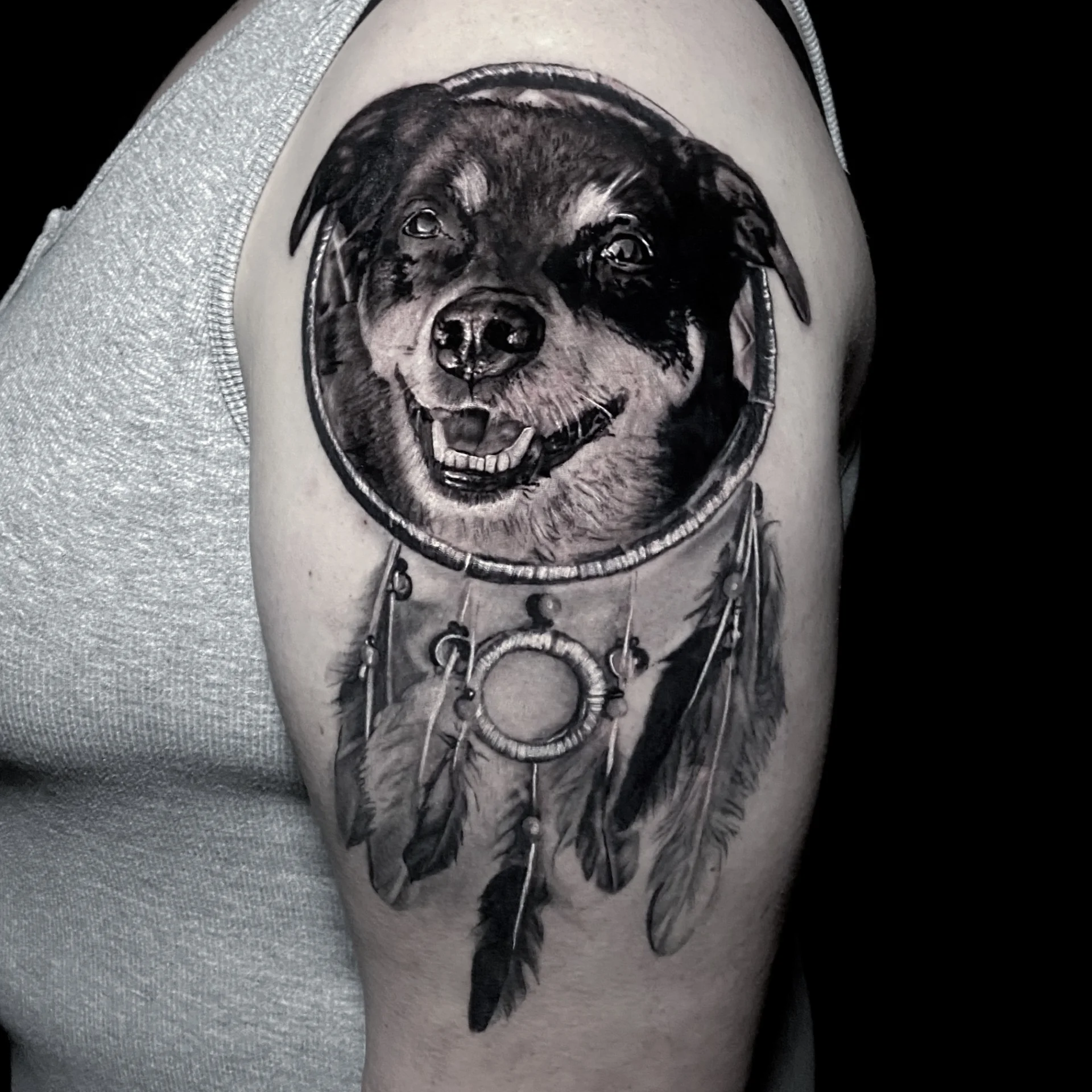 kutyaportraitalomfogo — Realistik Tattoo Bern — Berkunst Tattoo Utzenstorf