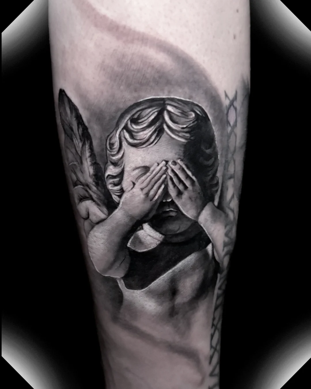 nemlat — Realistik Tattoo Bern — Berkunst Tattoo Utzenstorf