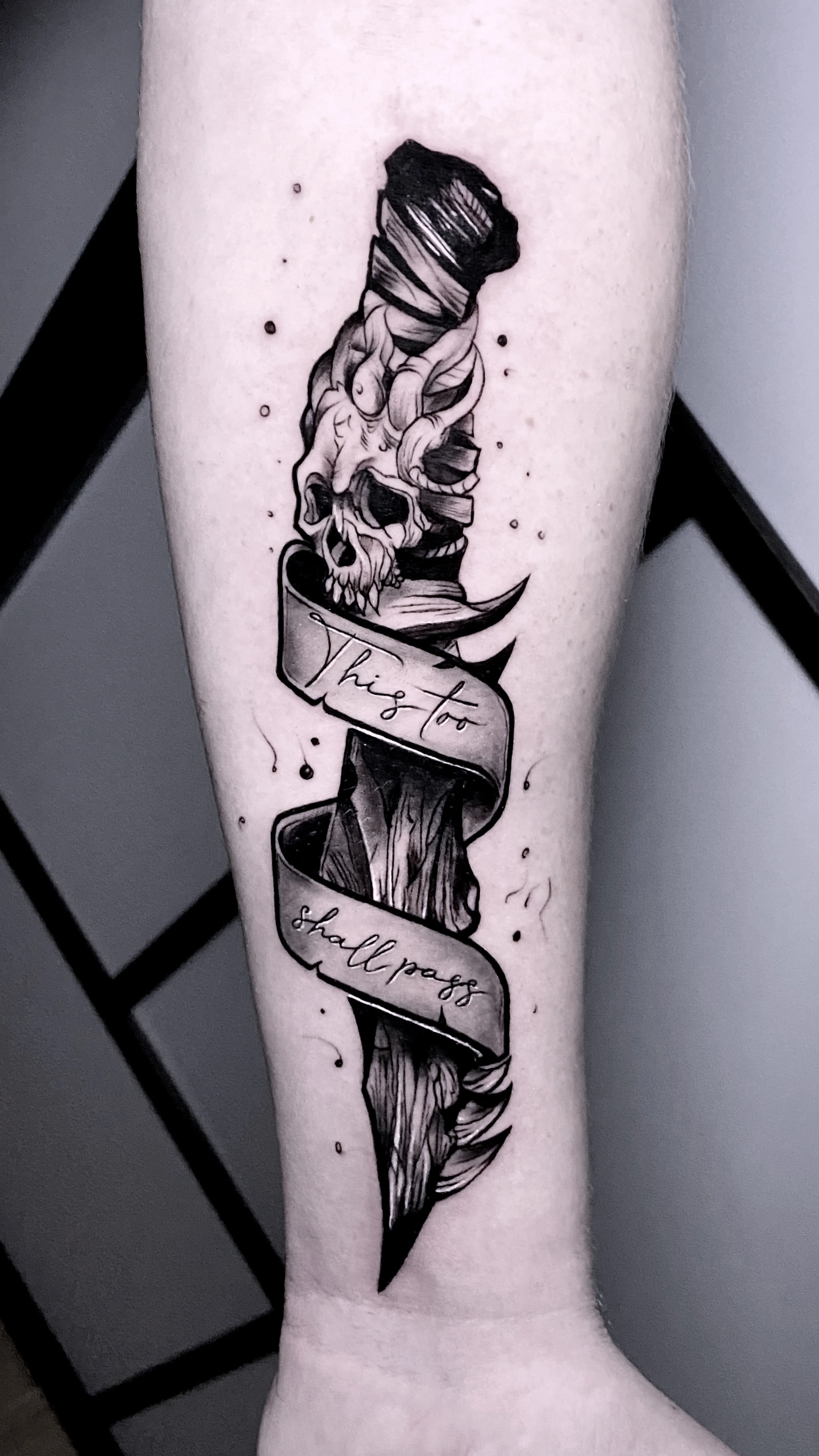 kes — Fineline Tattoo Bern — Berkunst Tattoo Utzenstorf